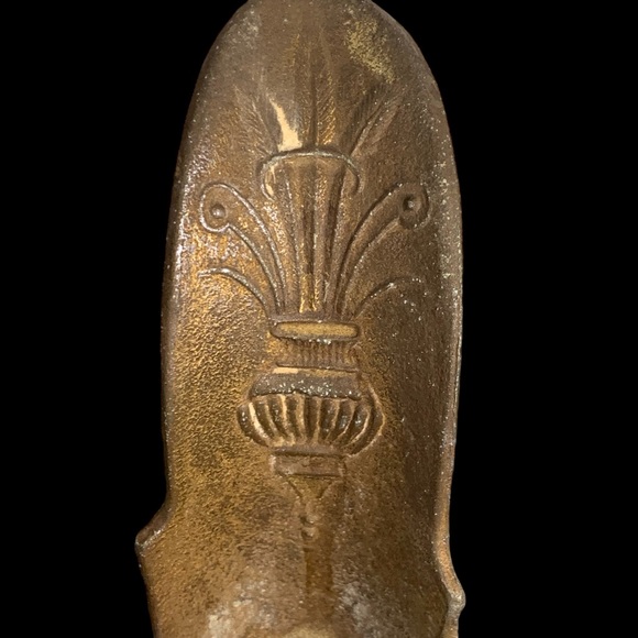 Early 20th Century Victorian Mantle Ewer. Hand Painted Art Glass Body. 16”x 7” - Picture 10 of 13